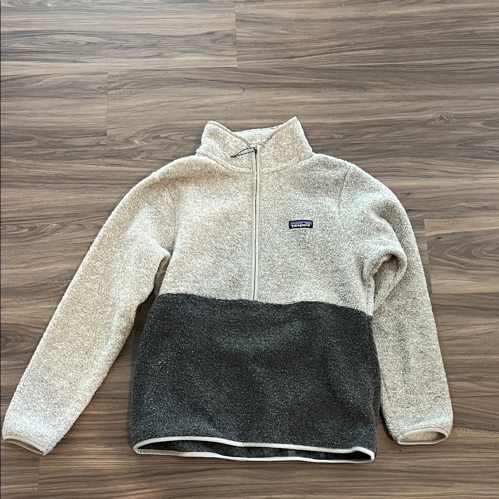 Patagonia Women’s 1/2 Zip Reclaimed Fleece